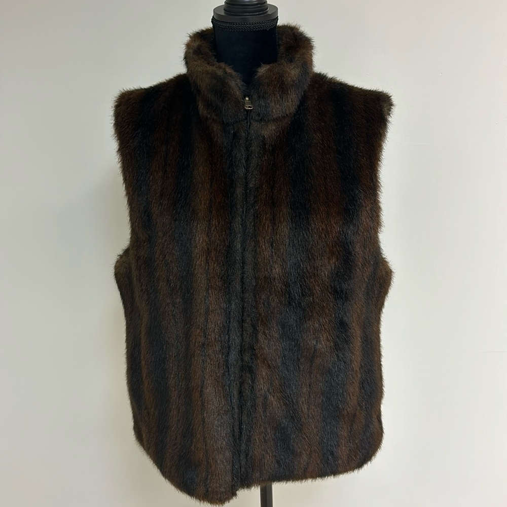 Fu Da Faux Fur Fashion Vest, Reversible, Size XL